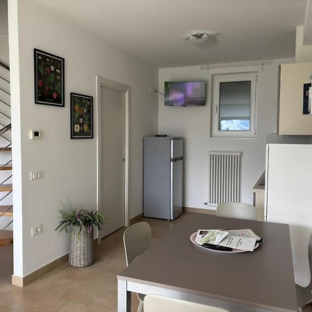 Un Balcone Sul Garda Apartment Tremosine Bagian luar foto