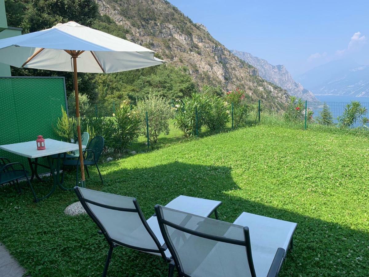 Un Balcone Sul Garda Apartment Tremosine Bagian luar foto